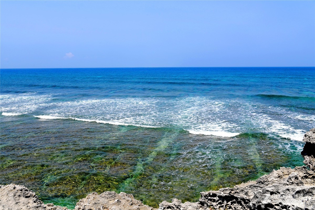 美丽的西沙群岛——三沙市石岛