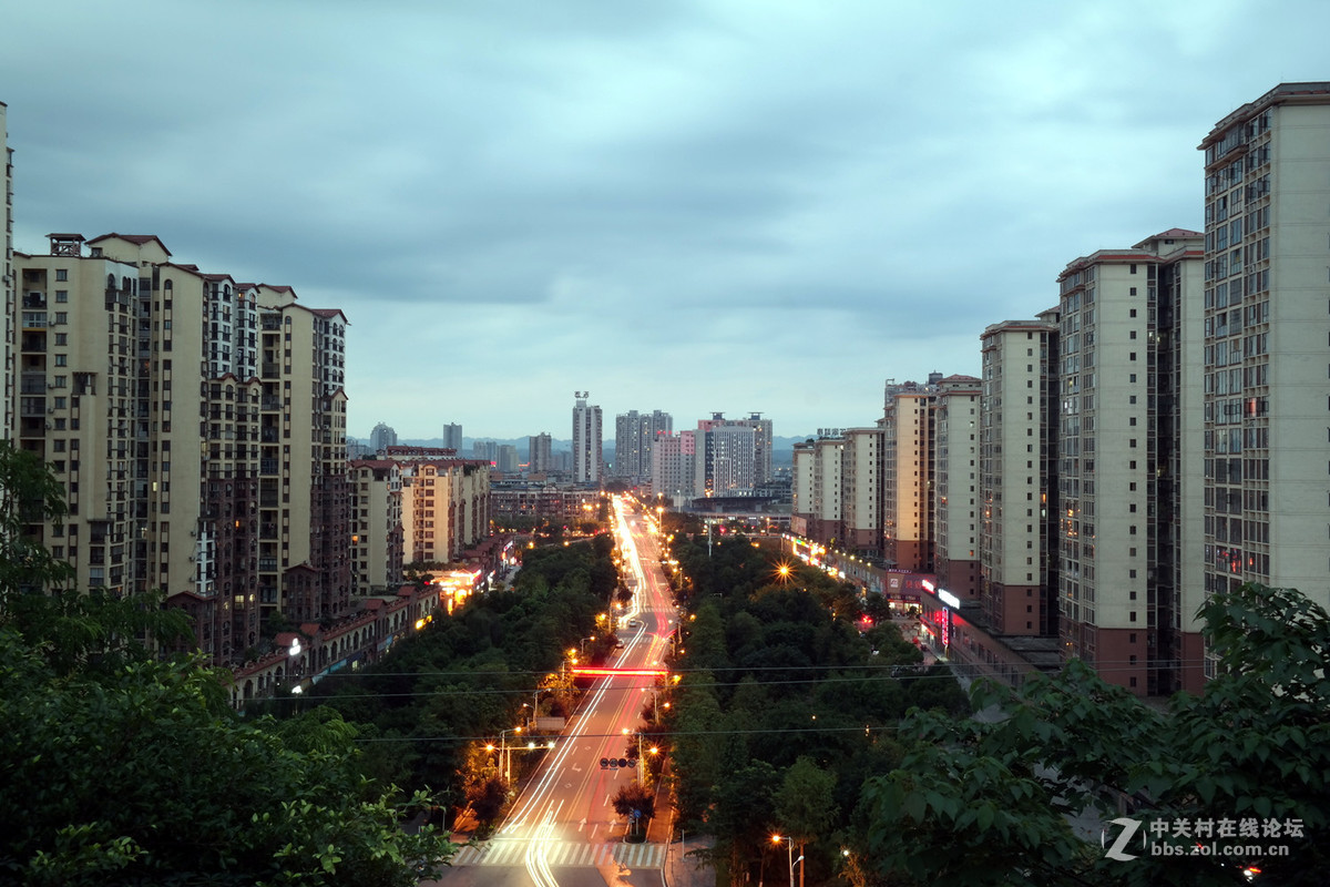 小城夜景（一）