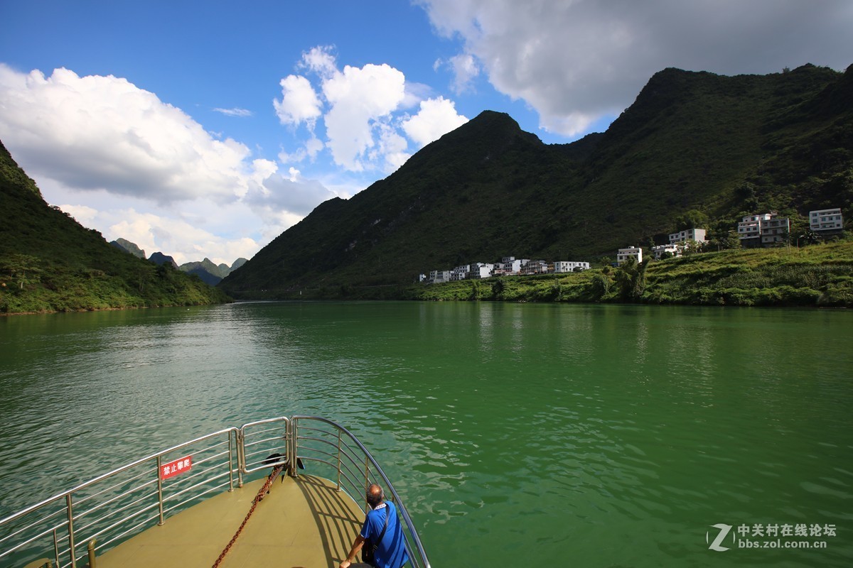 蓝色的红水河 之二