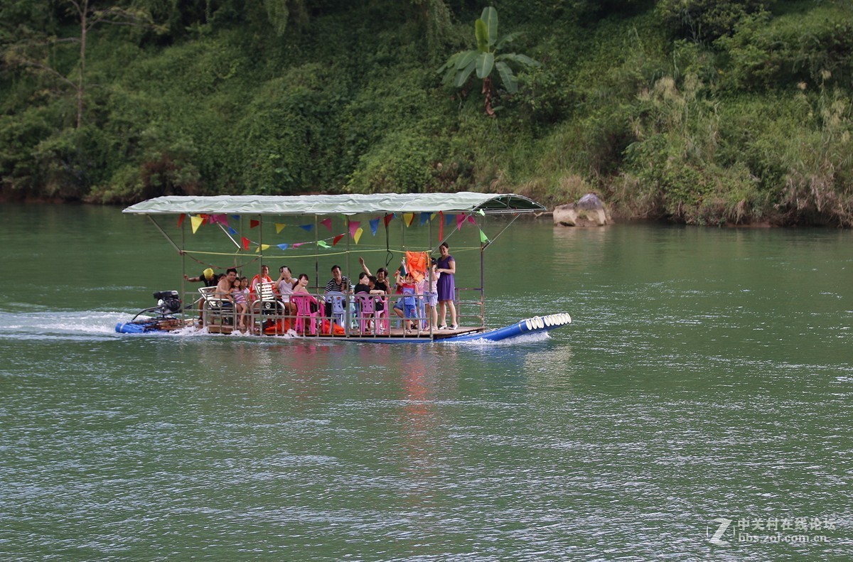 蓝色的红水河 之二