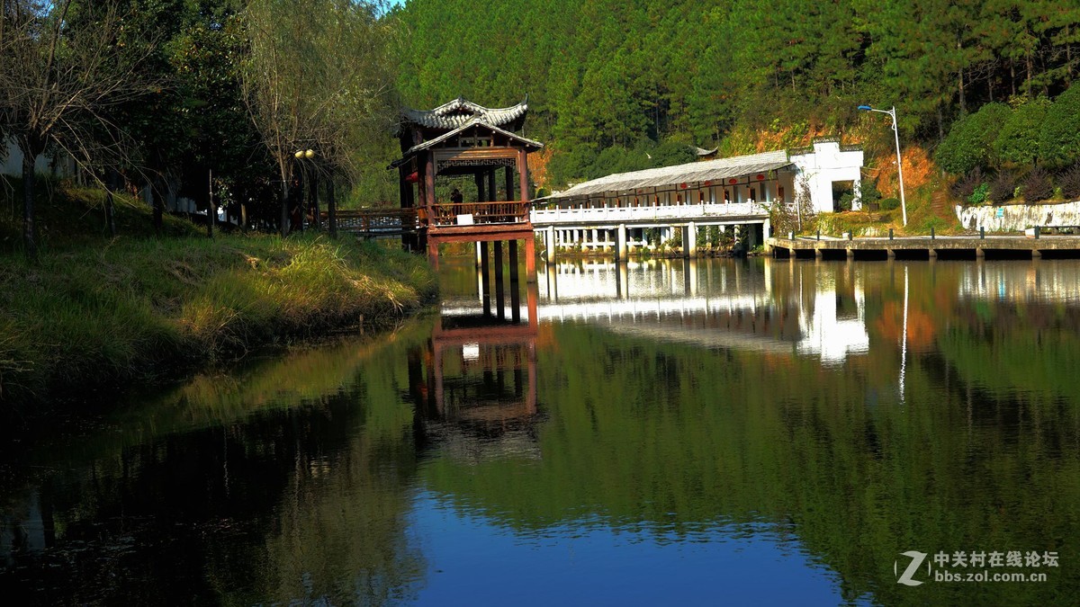 龙湖山庄