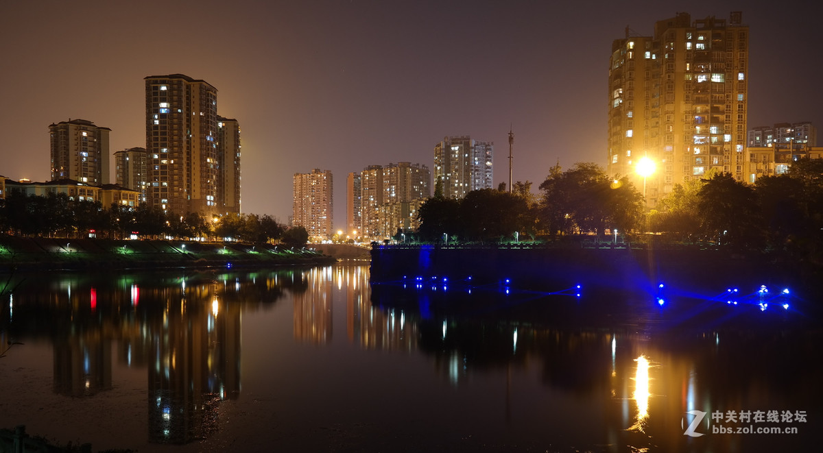 小城夜景（一）