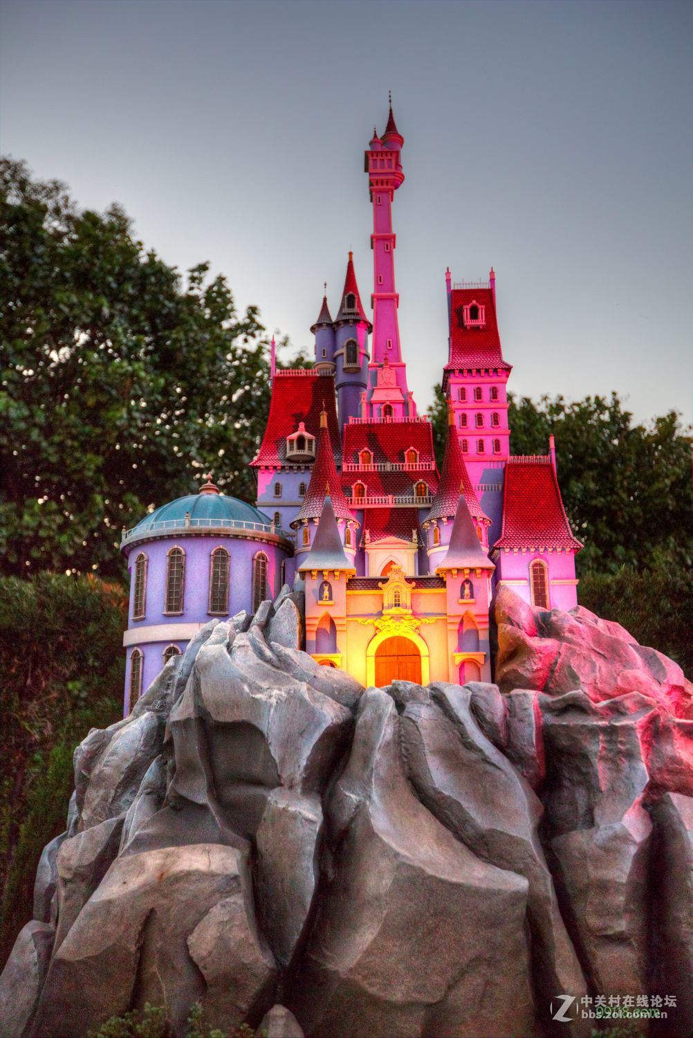 香港夜晚的迪斯尼乐园