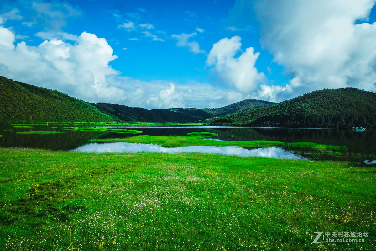 香格里拉。普达措