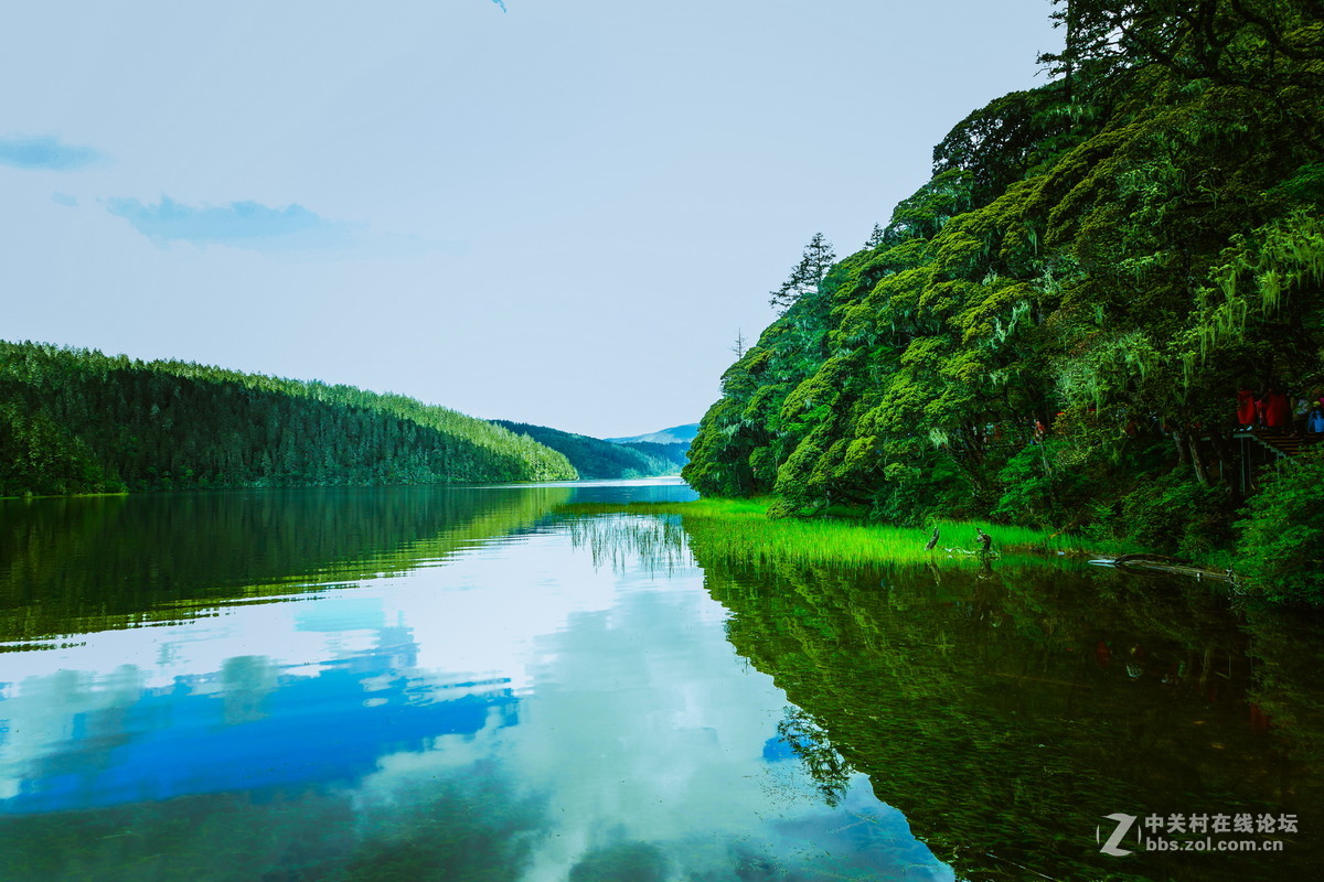 香格里拉。普达措