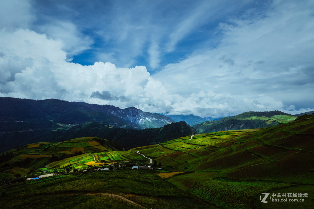 香格里拉。普达措