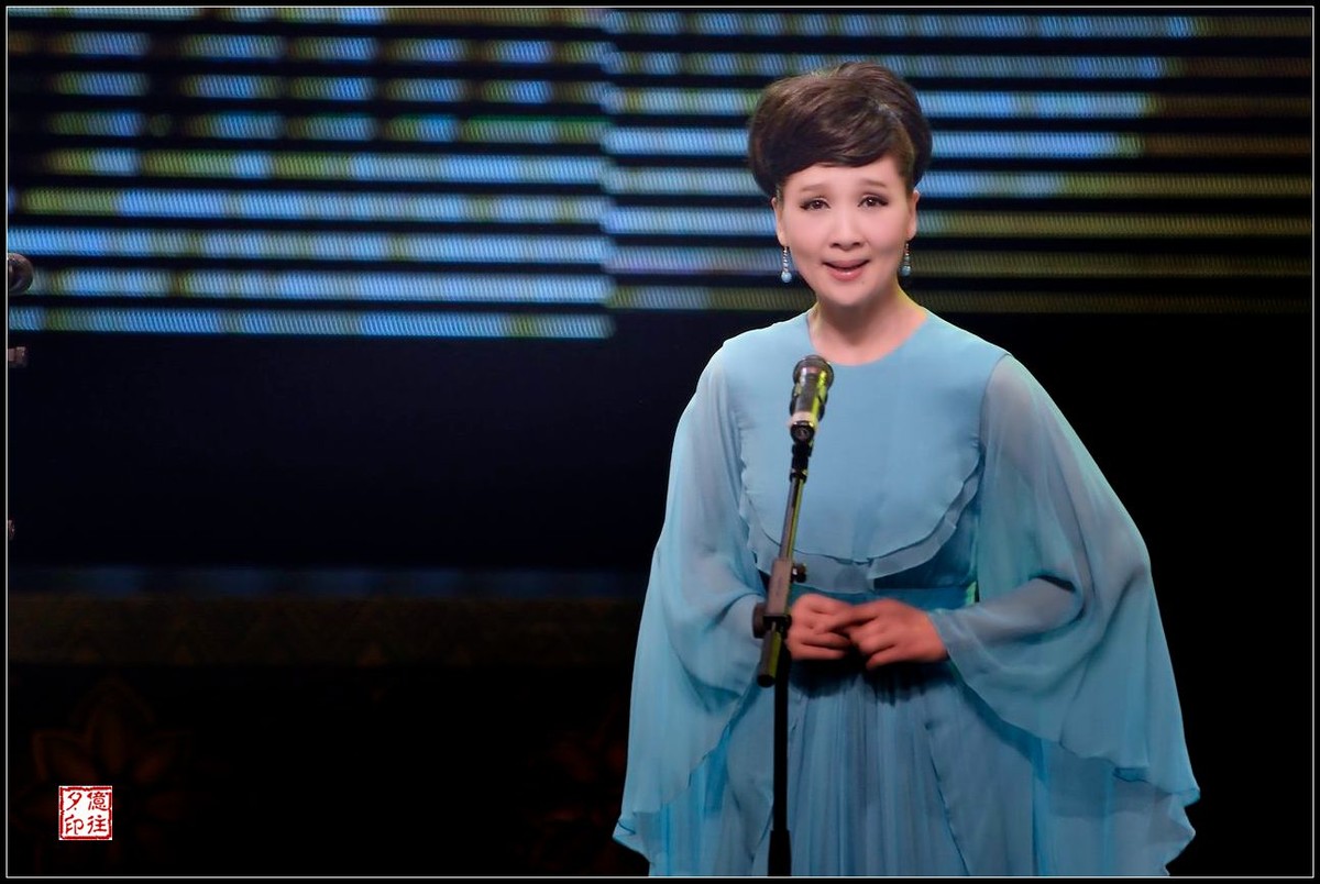 [ 梅派表演艺木家范玉媛从艺60周年大型京剧演唱会