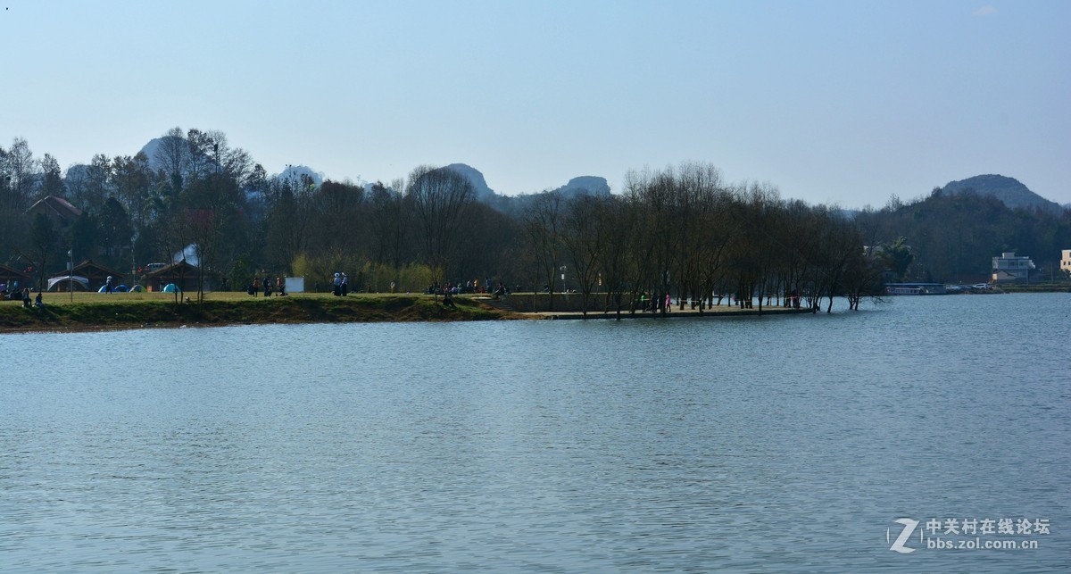 三岔河畔，美丽的纳孔布依寨