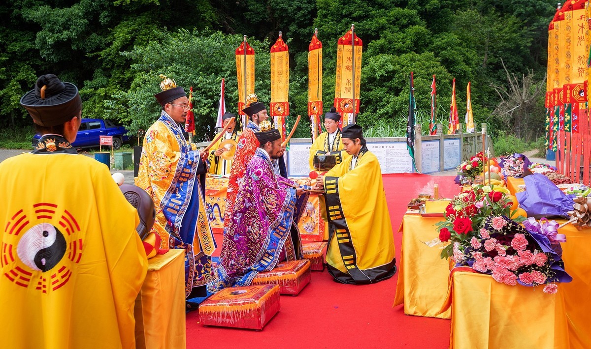 江西玉笥山：举办首届开坛法会