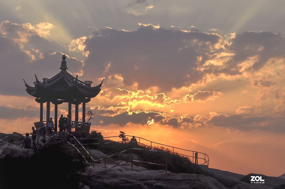 几张老照片贺好友＂知秋a＂ 荣任徕卡版主