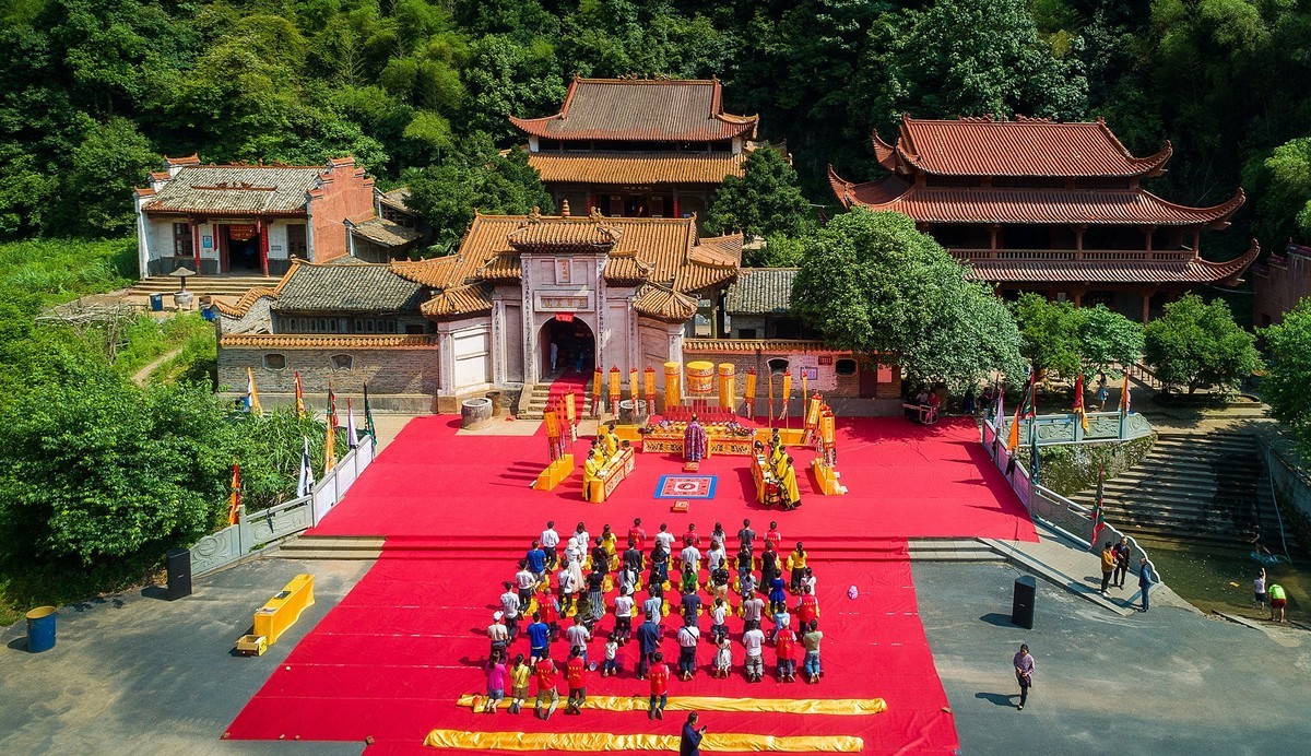 江西玉笥山：举办首届开坛法会