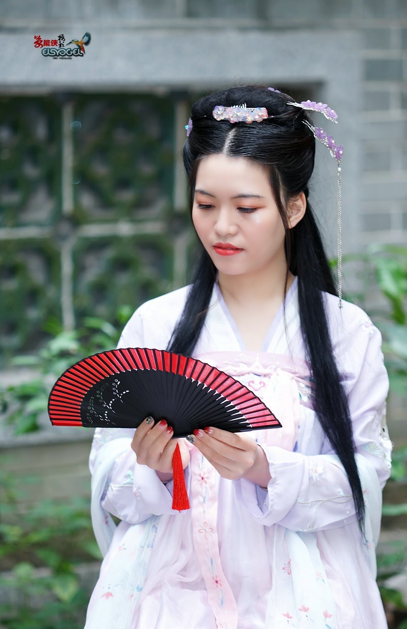 叶濛李靳屿向勾恺亮出完婚证