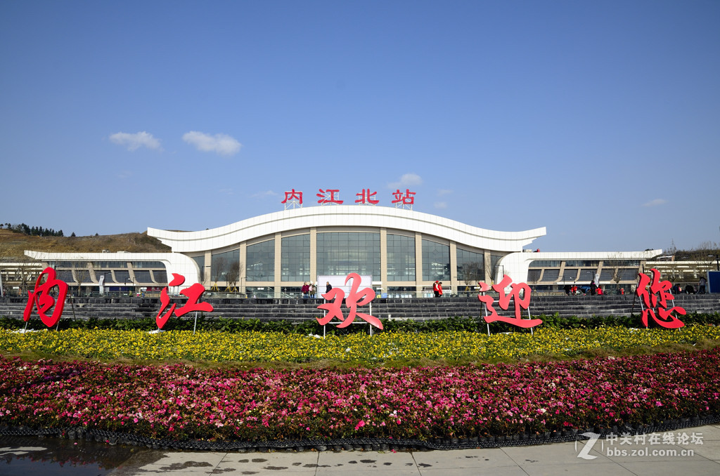 新建成的成渝高铁内江北站