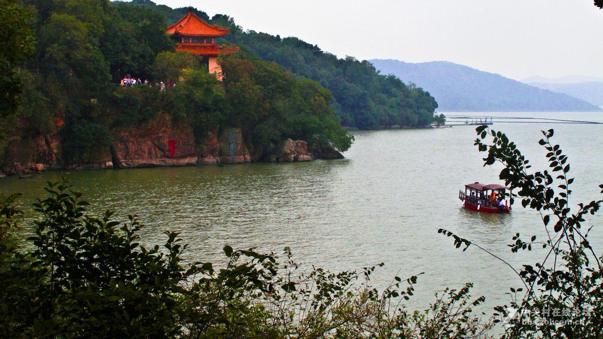 太湖佳绝处鼋头渚会仙山