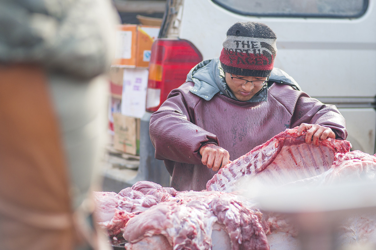过年 赶农村大集