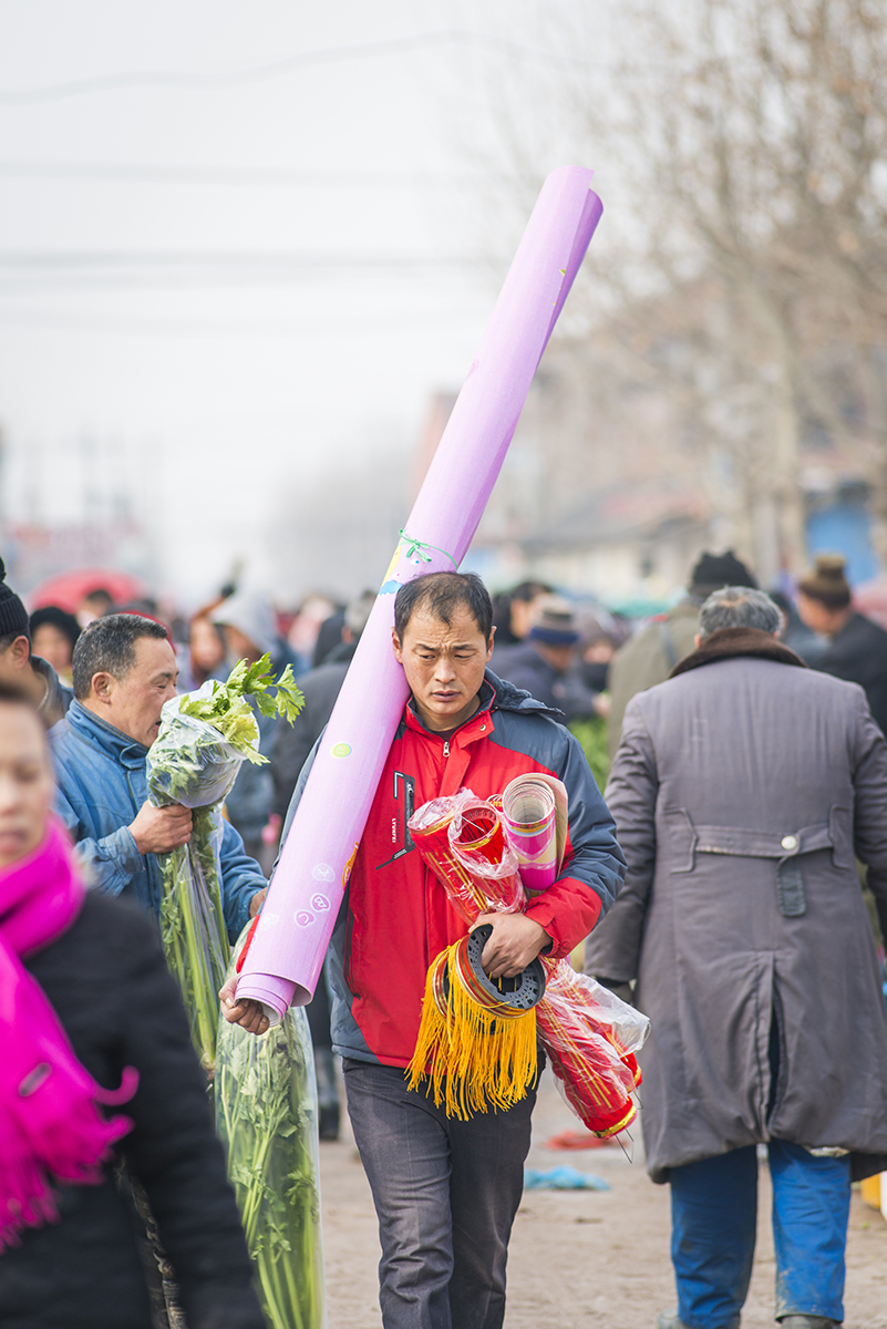 过年 赶农村大集