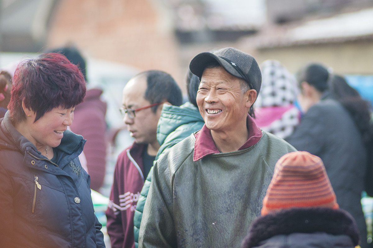 过年 赶农村大集