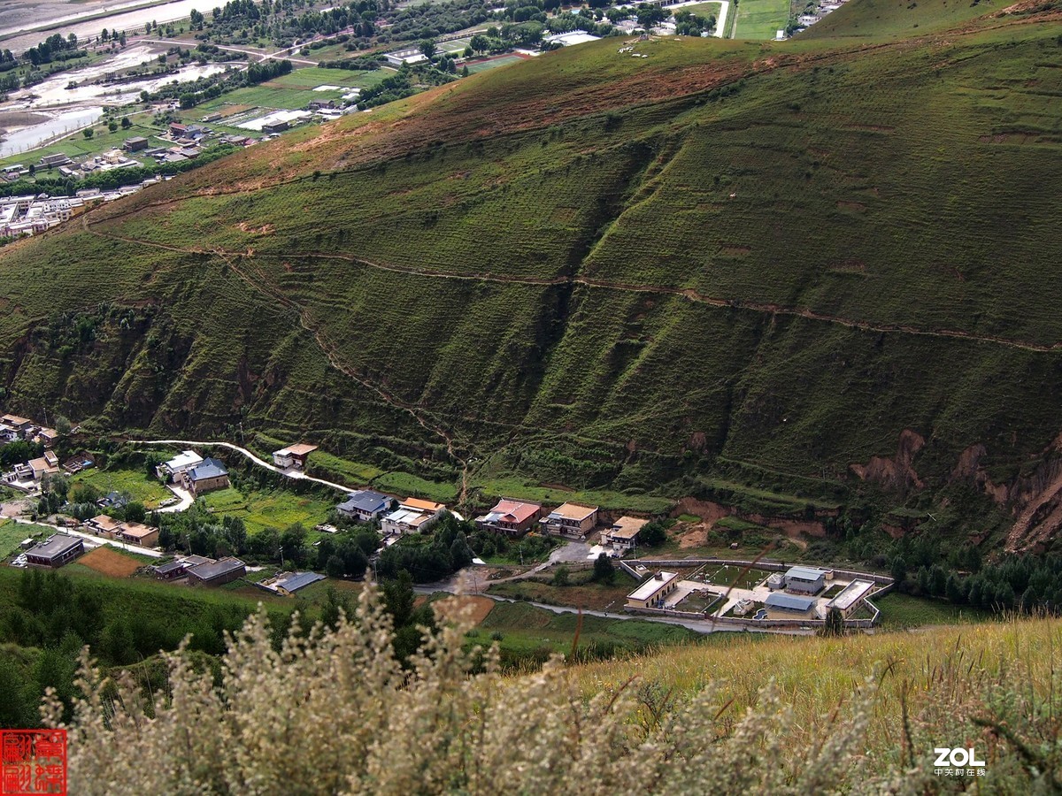 被山包围的小县城（下）