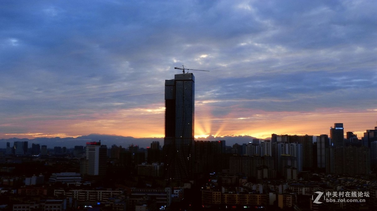 那城那雪山那晚霞