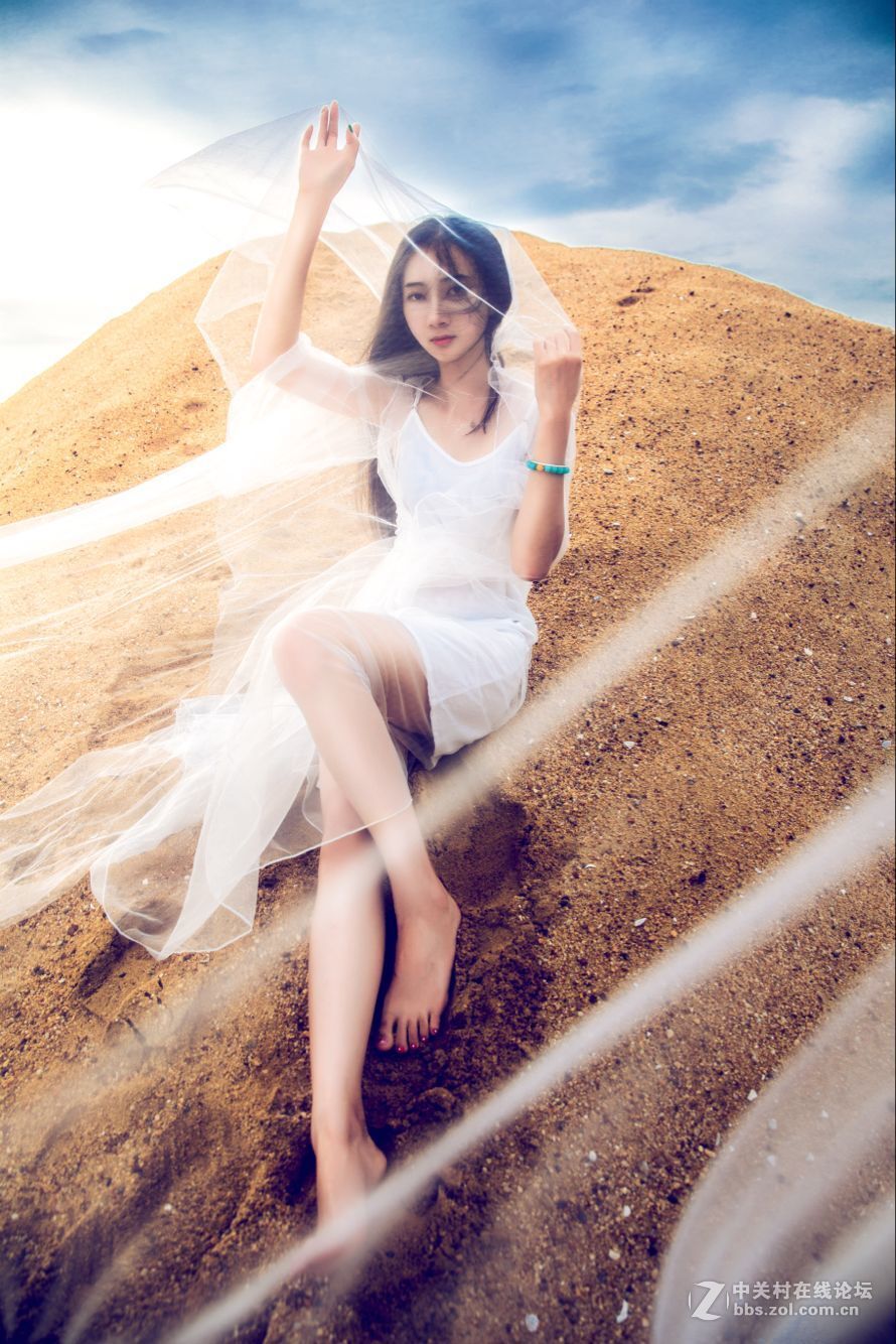 中关村深圳4月16号星期天深大人像创作—畅想足球激情--展现青春魅力