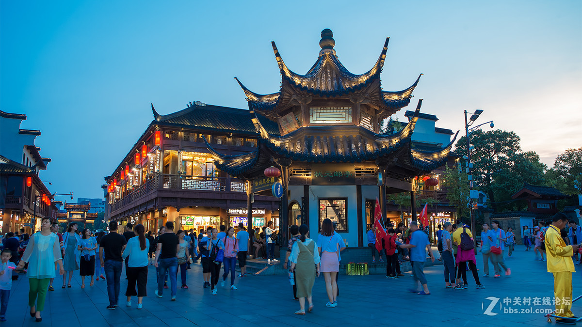 夜读秦淮