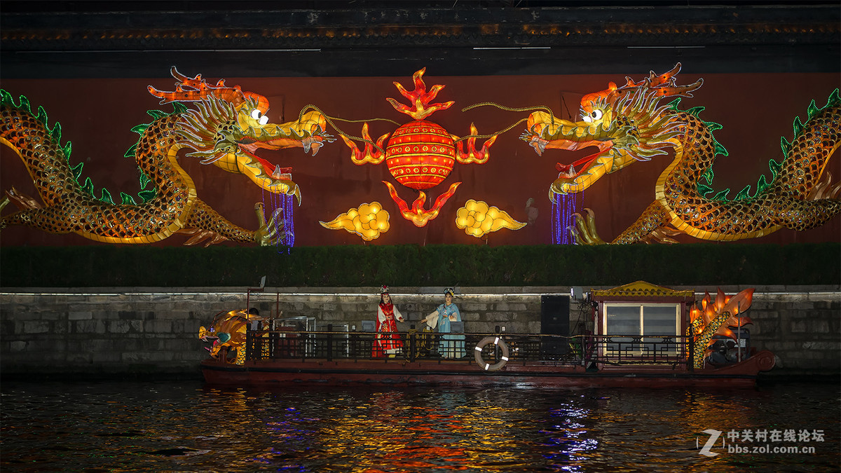 夜读秦淮