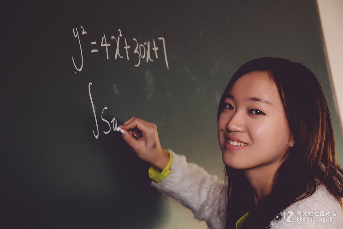 #佳能EOS M6感受温暖冬日#黑板上排列组合你舍得解开吗