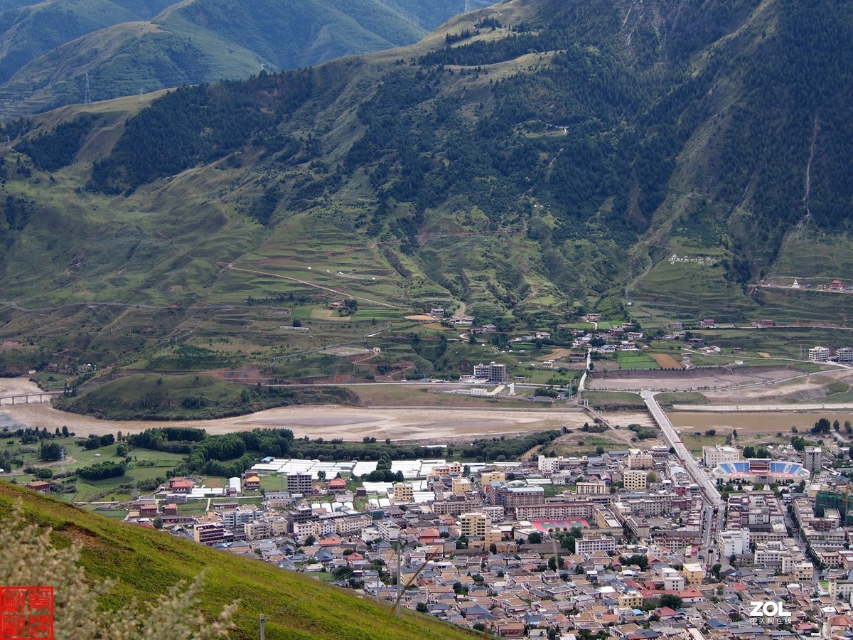 被山包围的小县城（下）