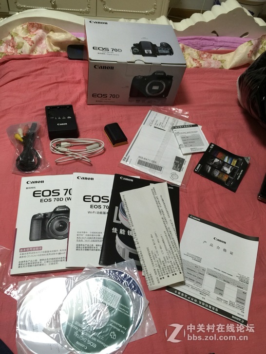 99成新 佳能70D +佳能EF-S 18-200mm f/3.5-5.6 IS 套机出售。