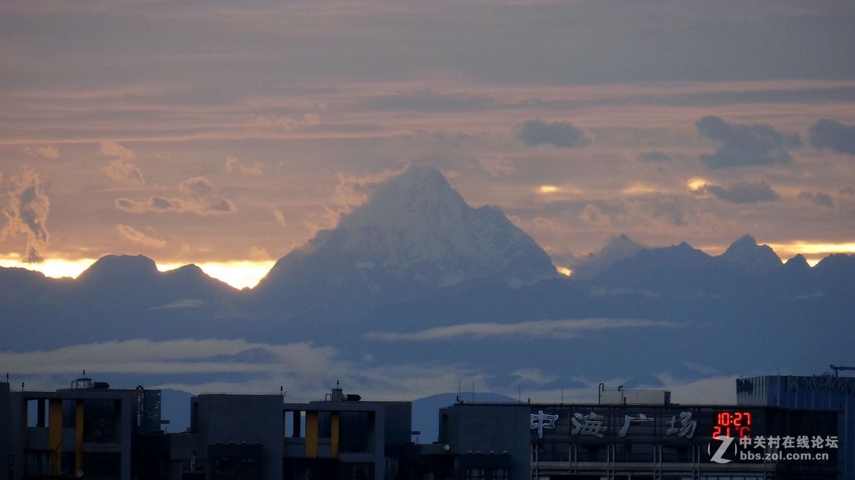 那城那雪山那晚霞
