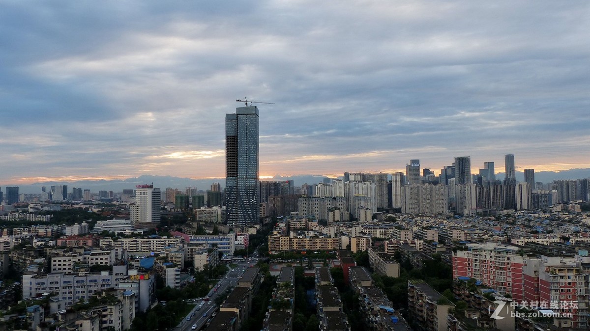 那城那雪山那晚霞
