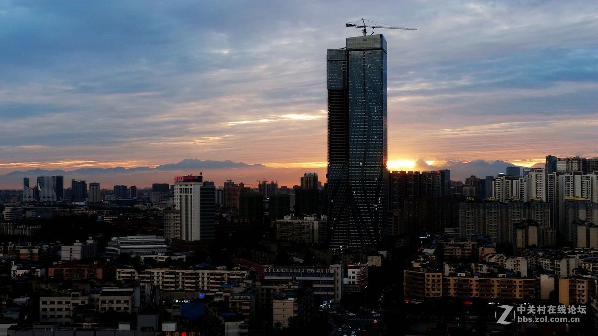 那城那雪山那晚霞