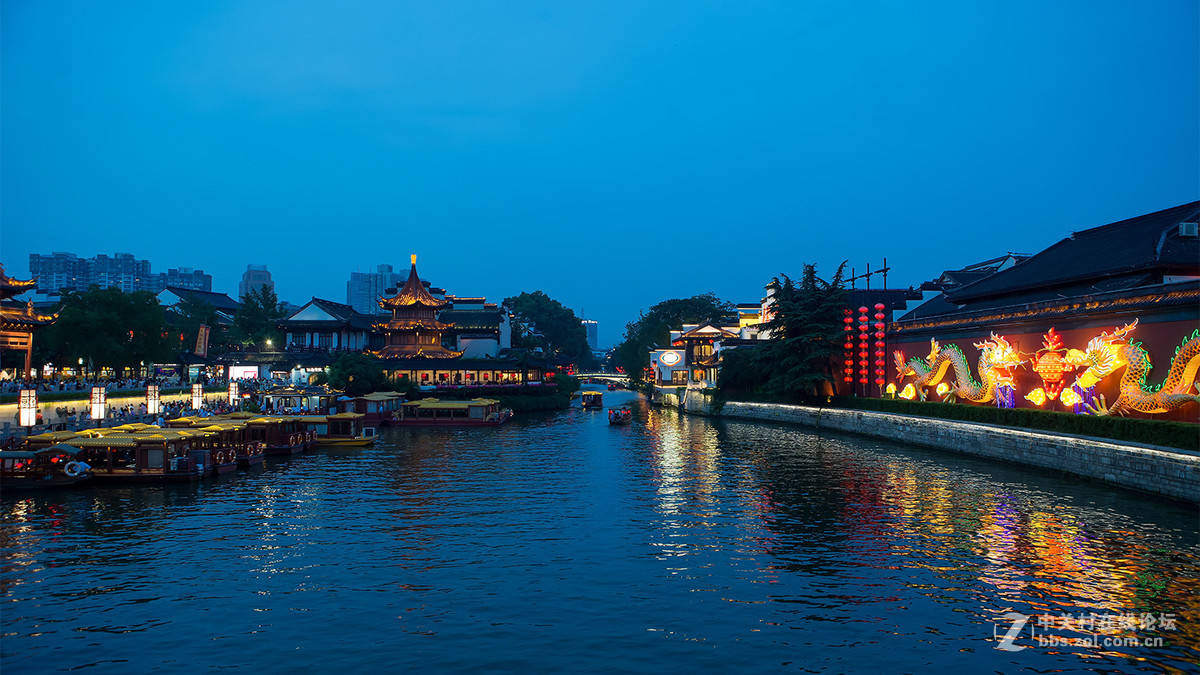 夜读秦淮