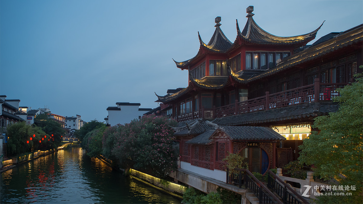 夜读秦淮