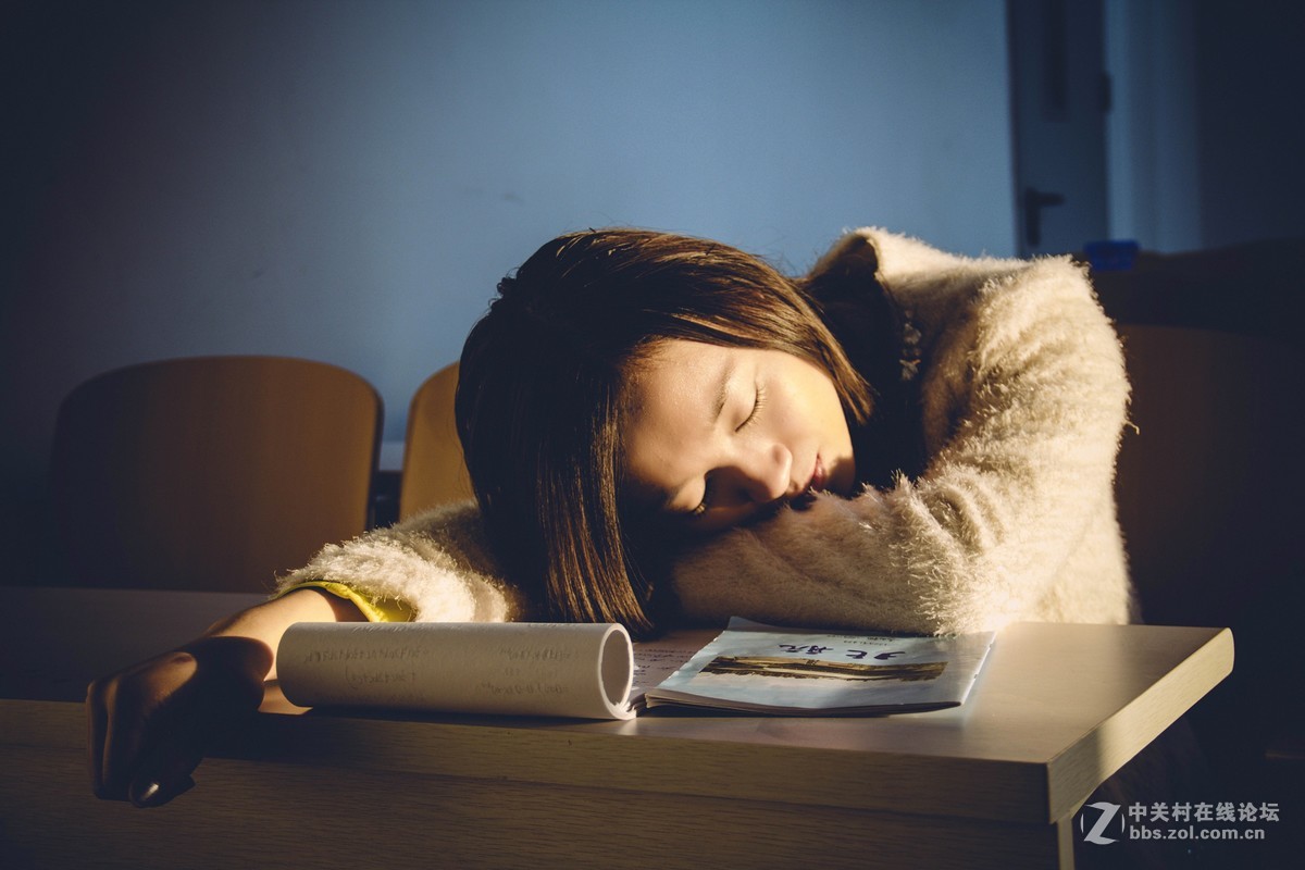 #佳能EOS M6感受温暖冬日#黑板上排列组合你舍得解开吗