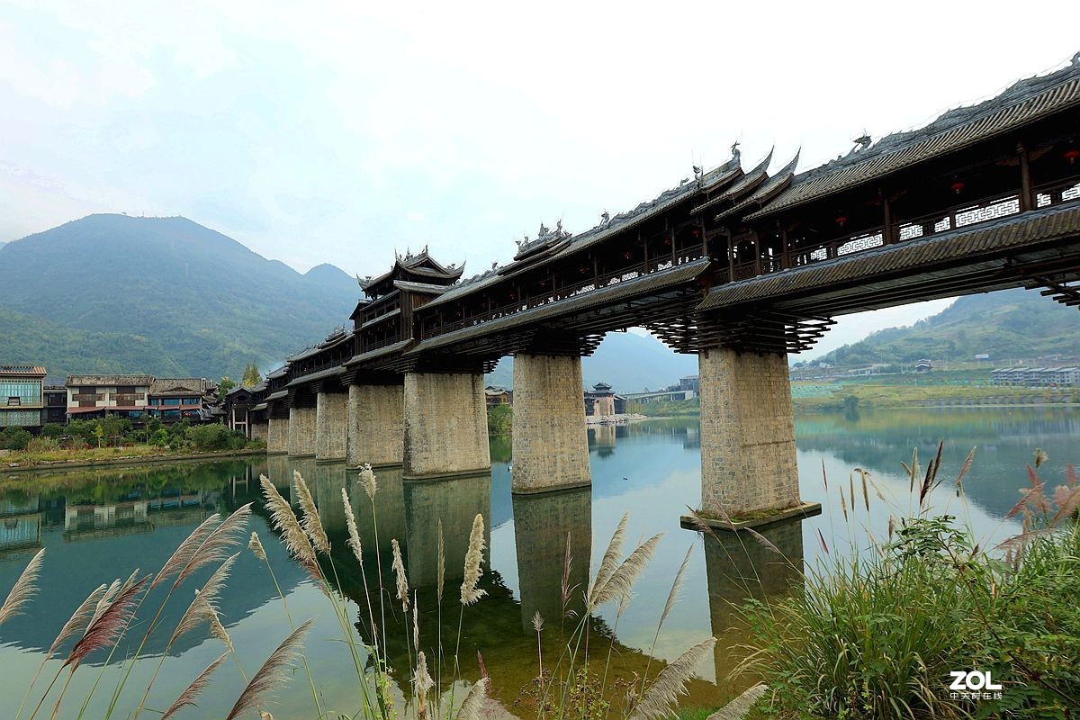 黔江濯水风雨廊桥