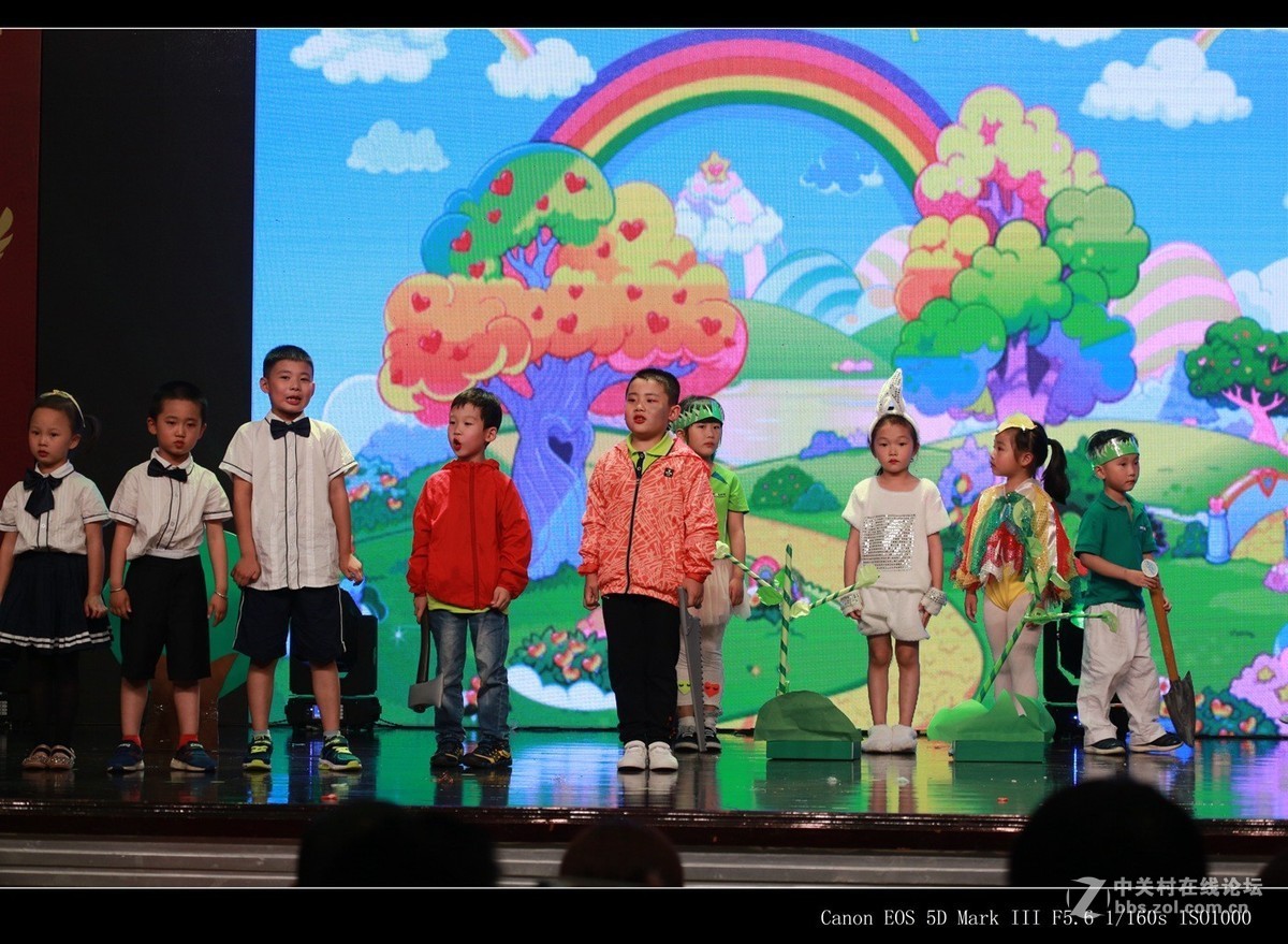 伊对伊儿童教育八周年庆汇报表演插曲