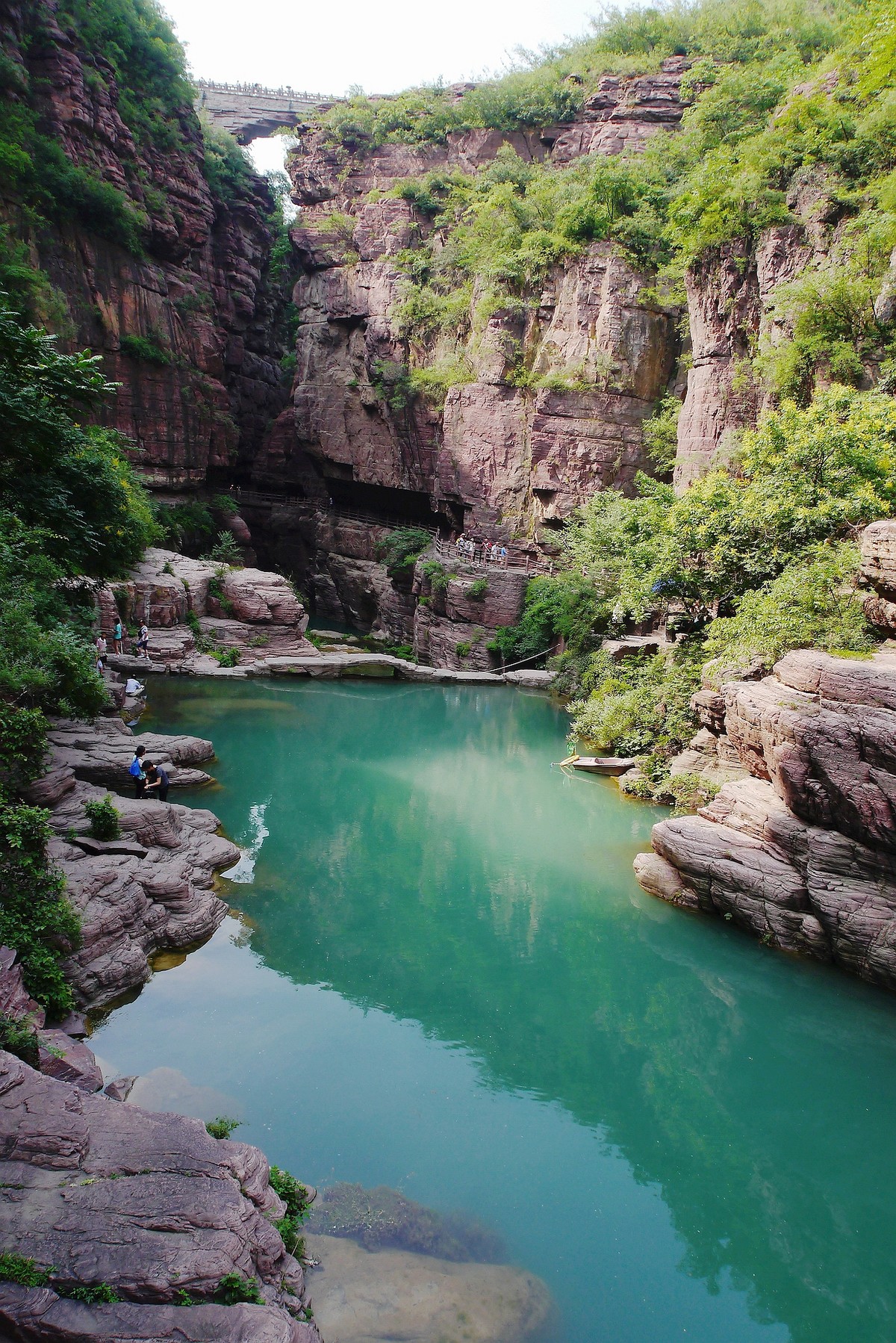 河南云台山美妙的红峡谷