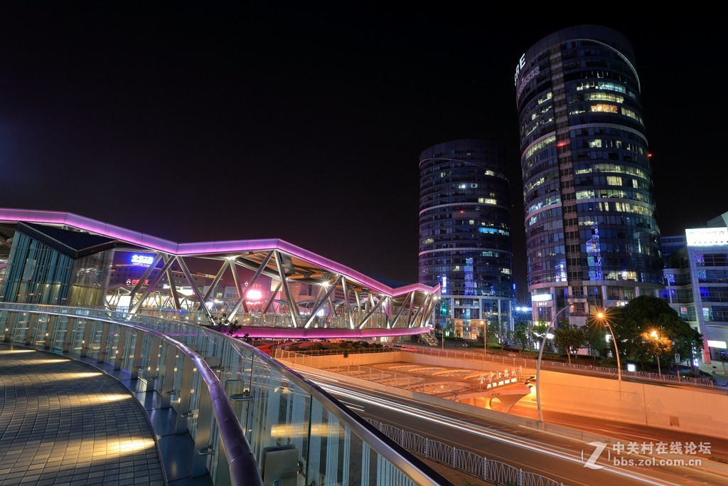 夜摄上海真北路金沙江路天桥