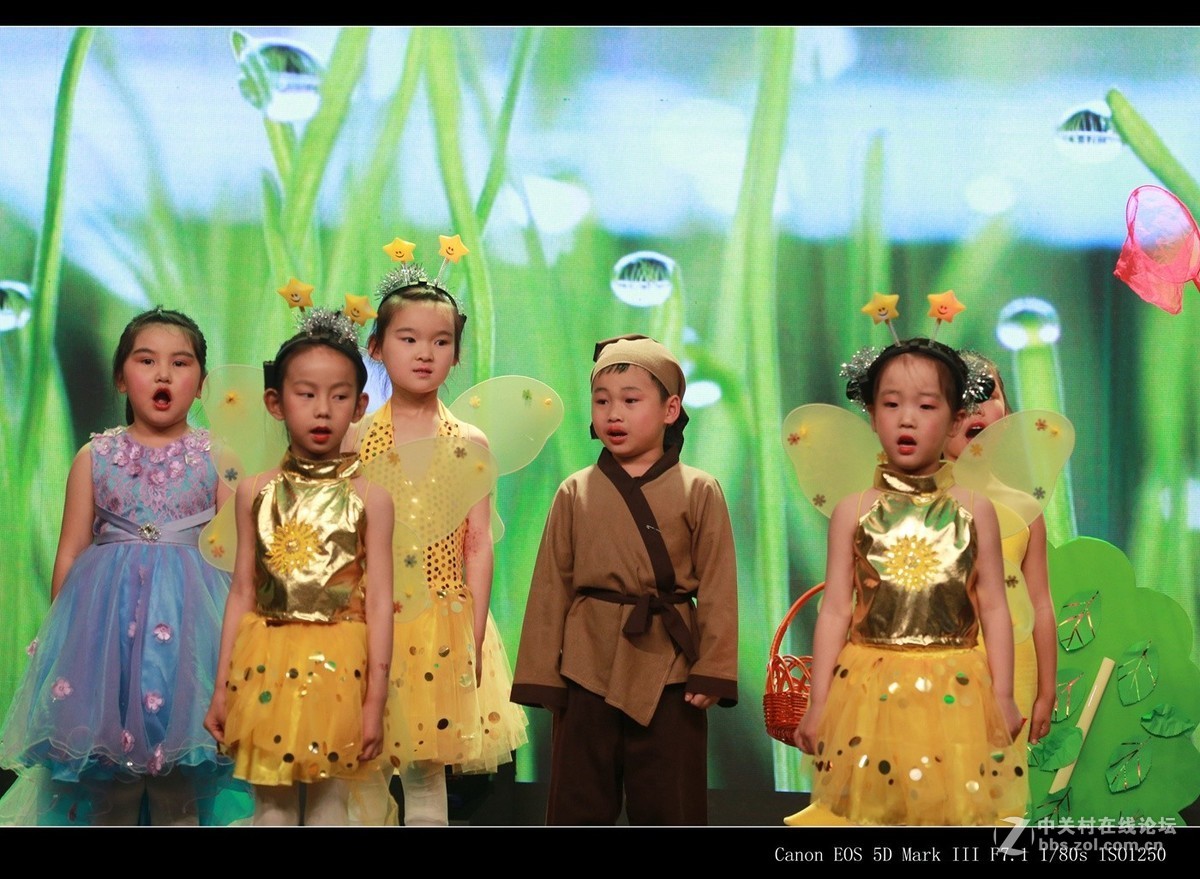 伊对伊儿童教育八周年庆汇报表演插曲