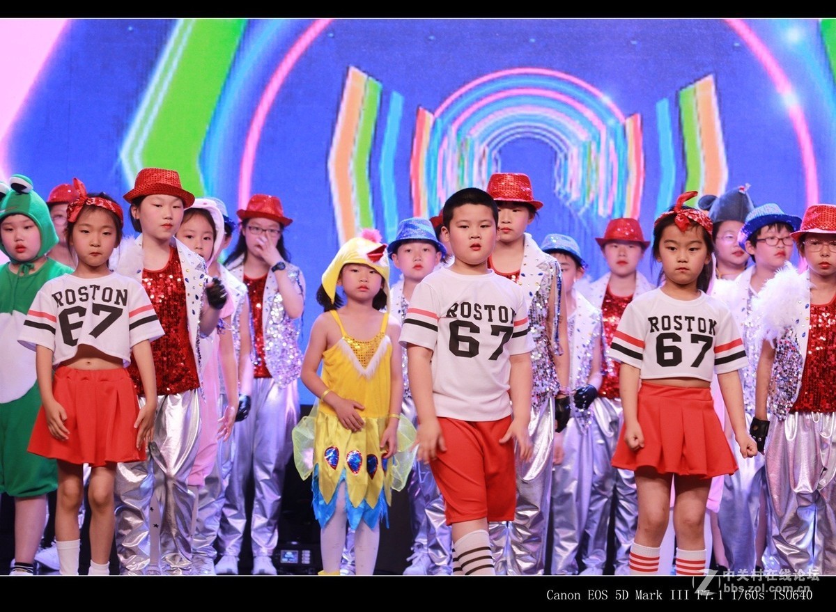 伊对伊儿童教育八周年庆汇报表演插曲