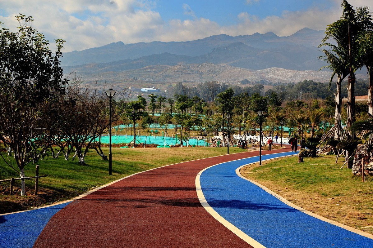 舒适的步道，优美的线条