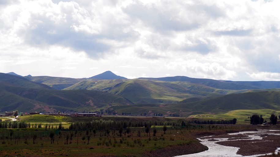 轻装上阵，行摄川西（新都桥-理塘-稻城亚丁）