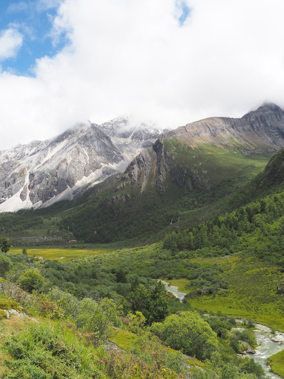 轻装上阵，行摄川西（新都桥-理塘-稻城亚丁）