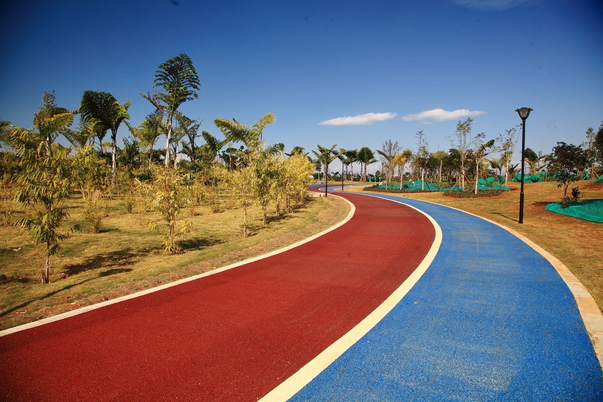 舒适的步道，优美的线条