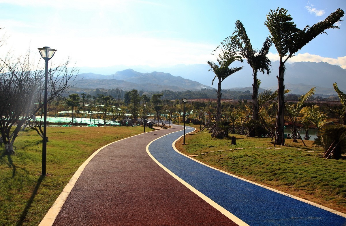 舒适的步道，优美的线条