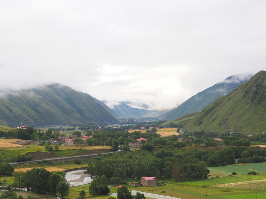 轻装上阵，行摄川西（新都桥-理塘-稻城亚丁）