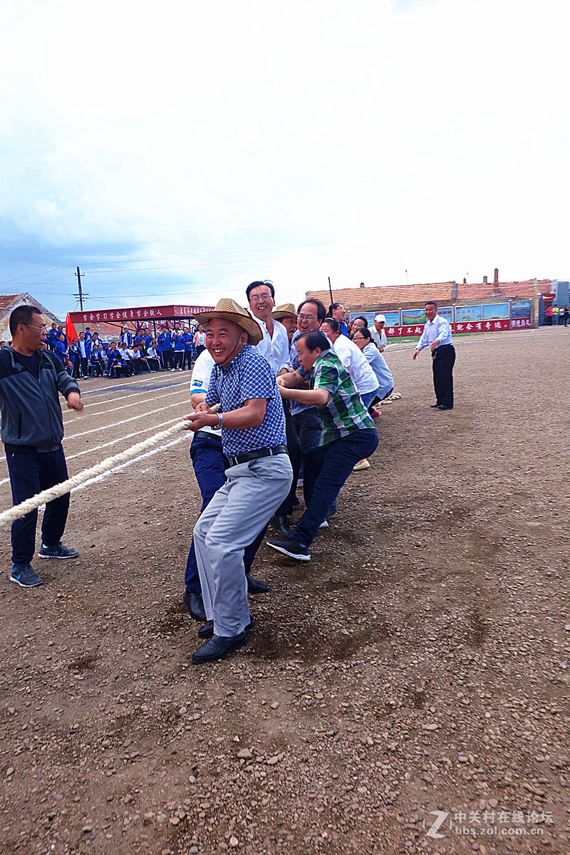 教师风采【南北校教师友谊赛（拔河比赛）】