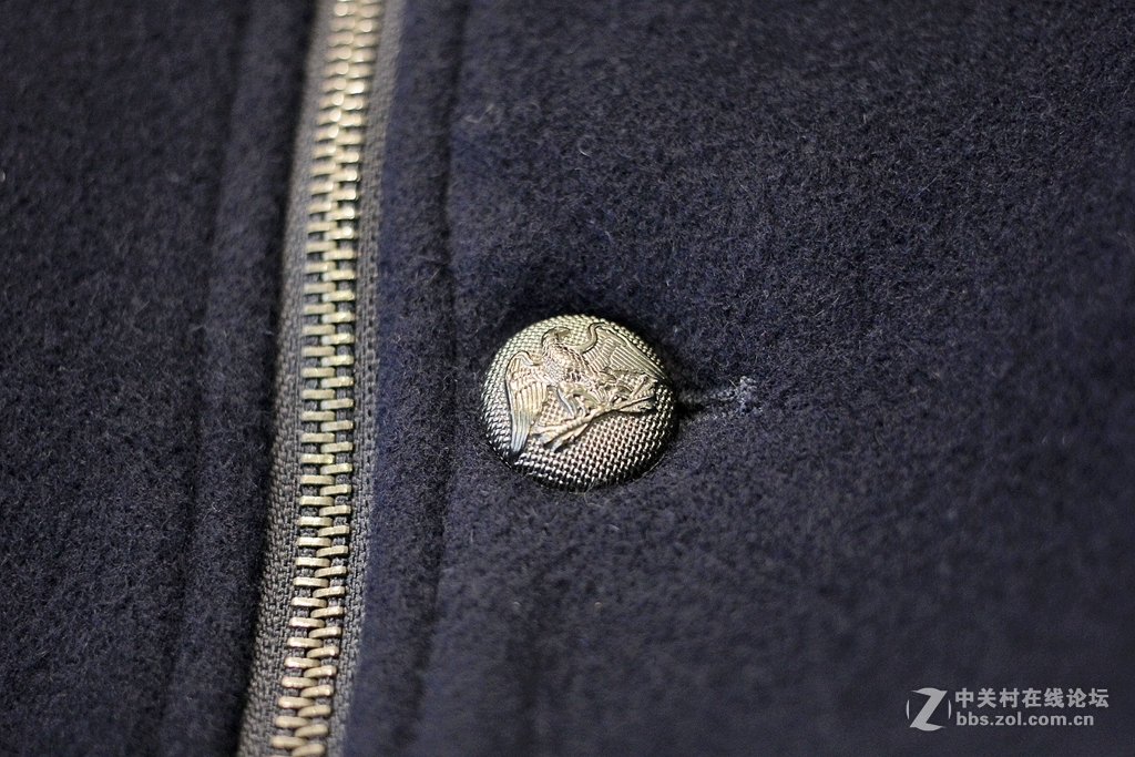 冷光色，高感大光圈下的试镜。