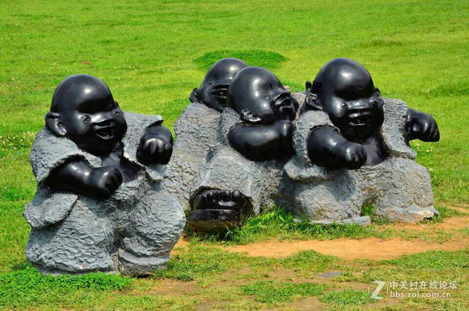 有趣的塑像